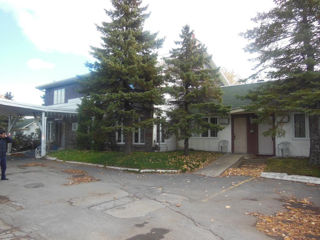 Motel Le Paysan Montréal Exterior foto